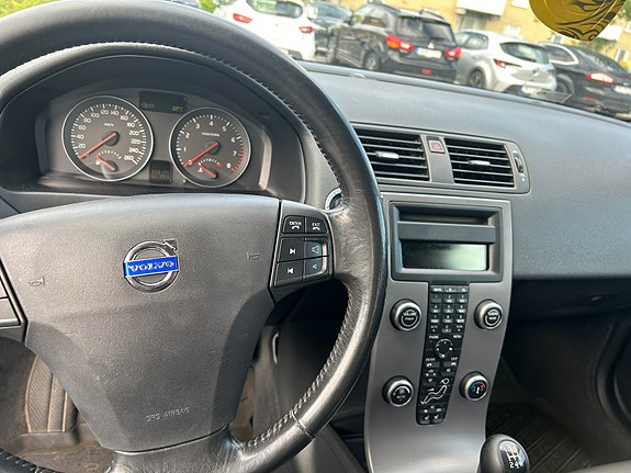 Volvo V50 7 of 7