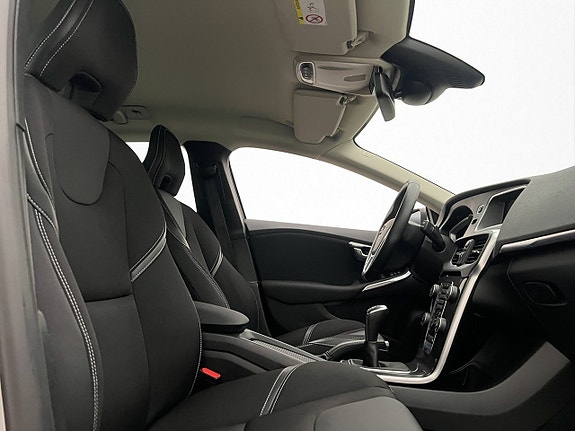 Volvo V40 20 of 26