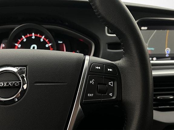 Volvo V40 13 of 26