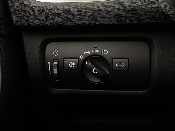 Volvo V40 14 of 26