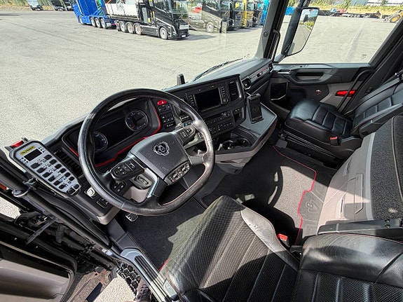 Scania S770 Topline Tridem lastväxlare 17.900 mil 12 of 12