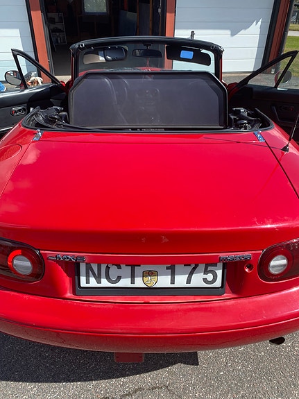 Mazda MX-5 3 of 8