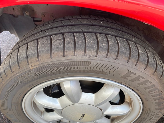 Mazda MX-5 4 of 8
