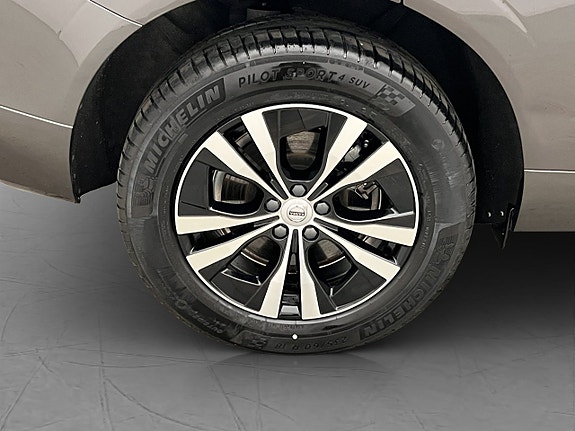 Volvo XC60 29 of 30