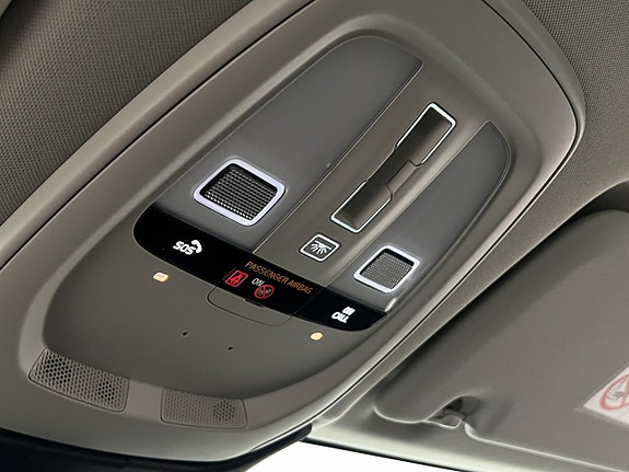 Volvo XC60 21 of 30