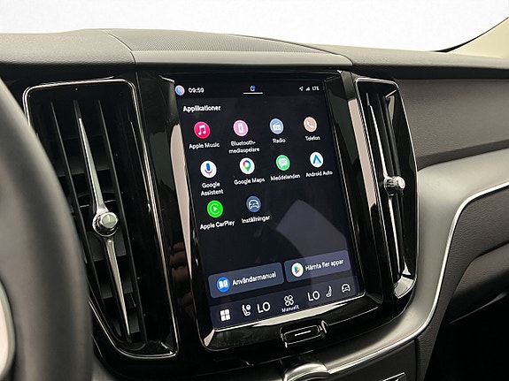 Volvo XC60 17 of 30