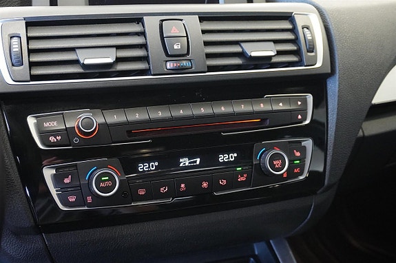 BMW 118d 14 of 22