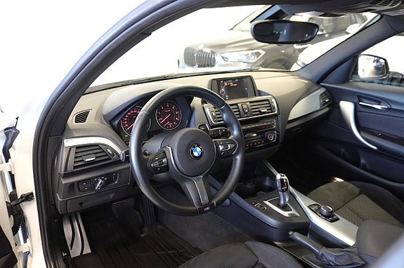 BMW 118d 3 of 22