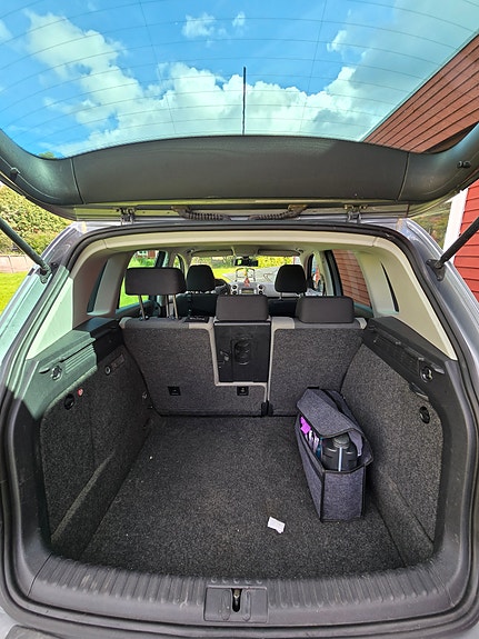 Volkswagen Tiguan 4 of 9