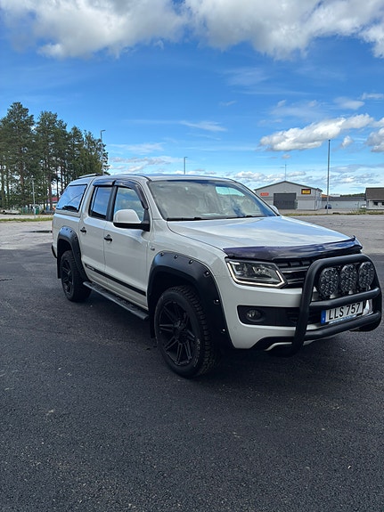 Volkswagen Amarok 2 of 6