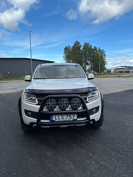 Volkswagen Amarok 3 of 6