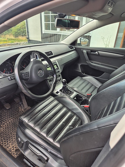 Volkswagen Passat 6 of 6