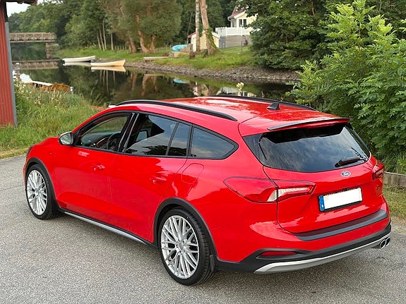 Ford Focus 4 of 12