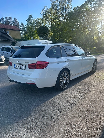 BMW 320d 3 of 10