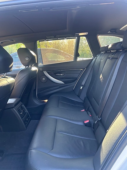 BMW 320d 10 of 10
