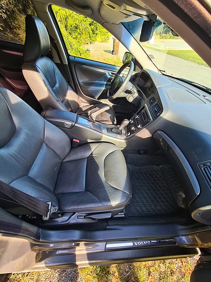 Volvo XC70 10 of 14