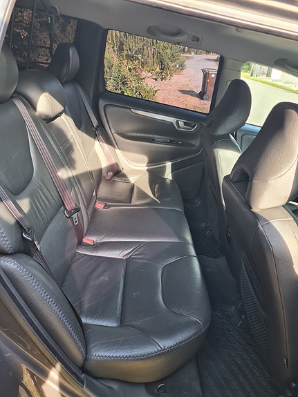 Volvo XC70 11 of 14