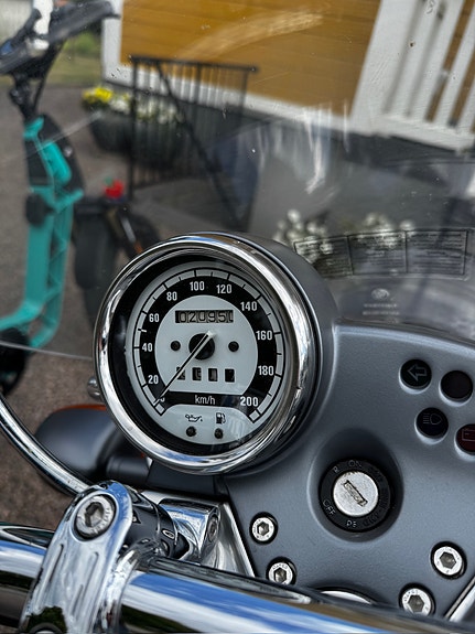 BMW R 1200 C 6 of 15