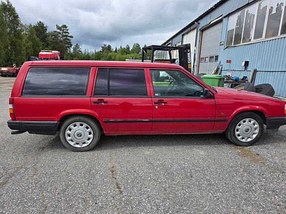 Volvo 940 4 of 11