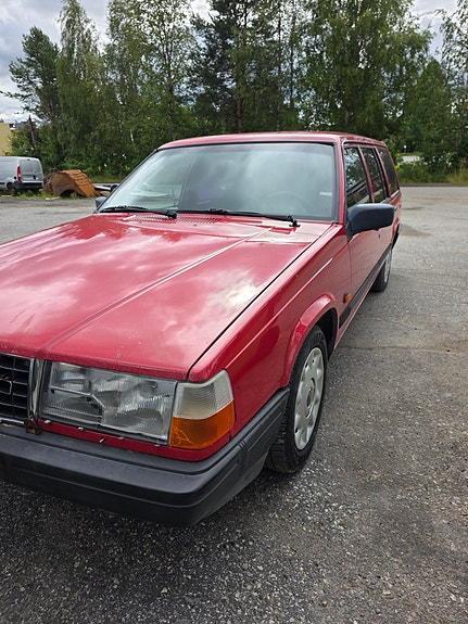 Volvo 940 2 of 11