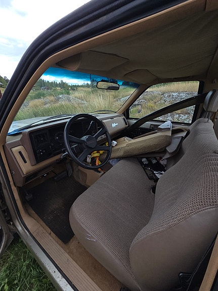 Chevrolet K2500 4 of 9