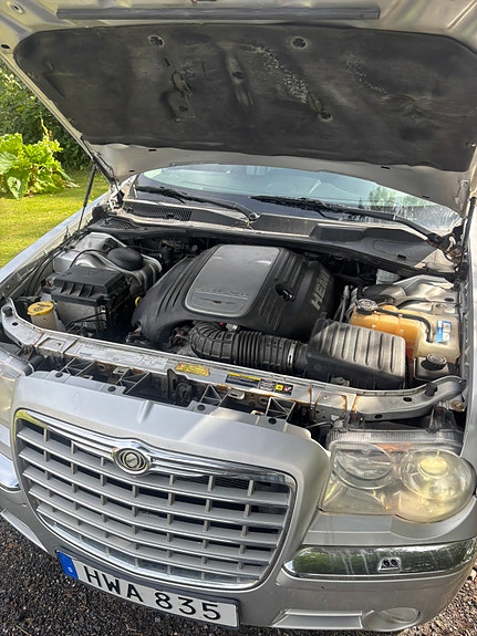 Chrysler 300C 4 of 4