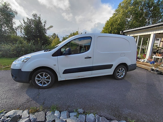 Peugeot Partner 4 of 8