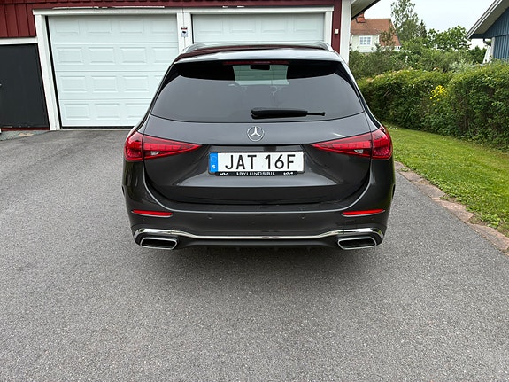 Mercedes-Benz C300 9 of 9