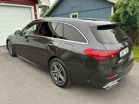Mercedes-Benz C300 6 of 9