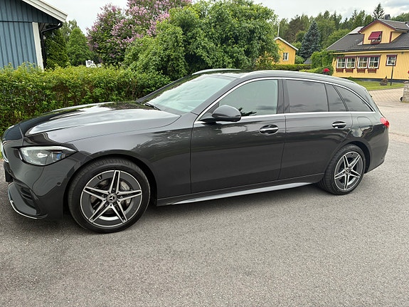 Mercedes-Benz C300 5 of 9