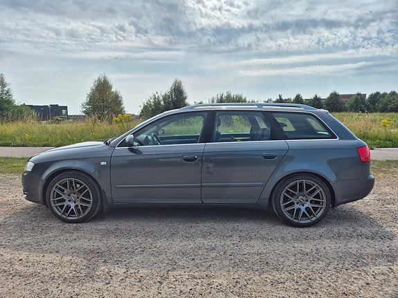 Audi A4 2 of 16