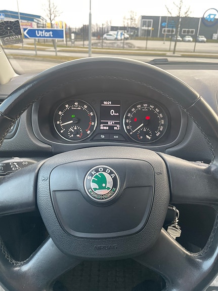 Skoda Fabia 12 of 16