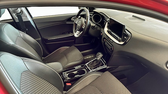 Kia Ceed 3 of 9