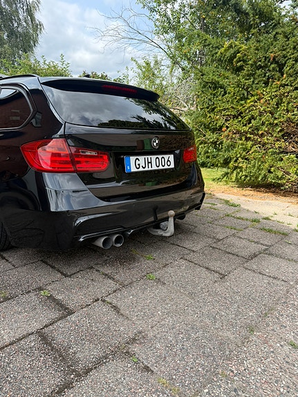 BMW 320d 18 of 23