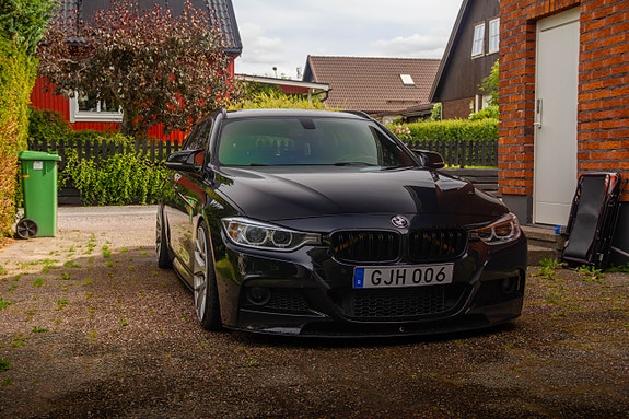 BMW 320d 17 of 23