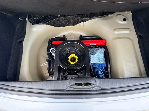 Peugeot 208 14 of 15