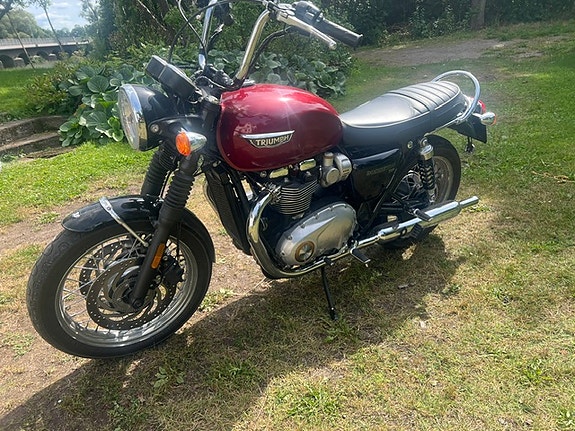 Triumph BONNEVILLE T120 3 of 3