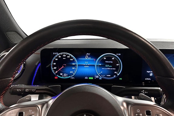 Mercedes-Benz EQB300 8 of 12