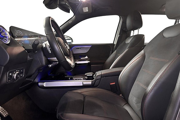 Mercedes-Benz EQB300 12 of 12