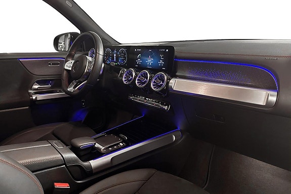 Mercedes-Benz EQB300 10 of 12