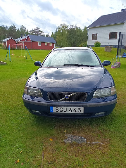 Volvo V70 5 of 5