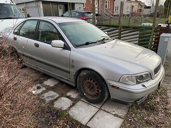 Volvo S40 4 of 19