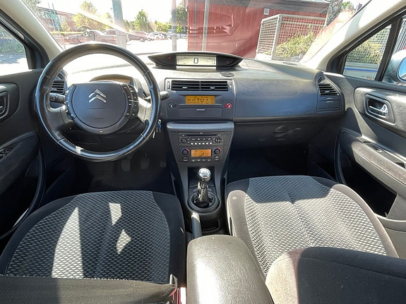 Citroen C4 2 of 8