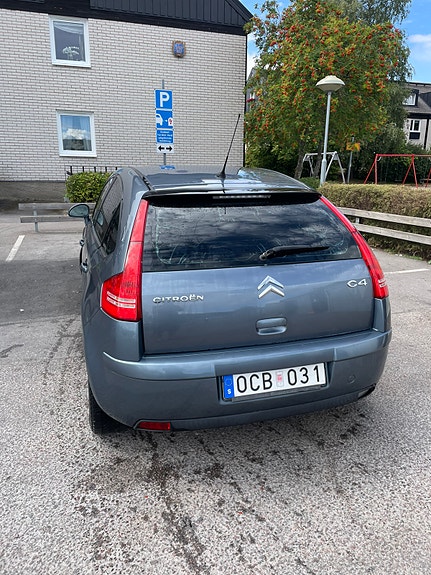Citroen C4 3 of 8