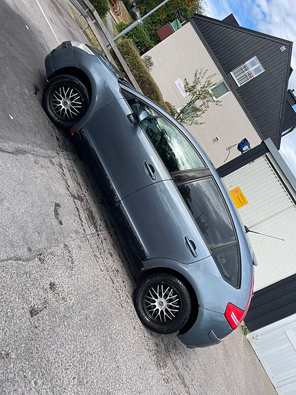Citroen C4 4 of 8