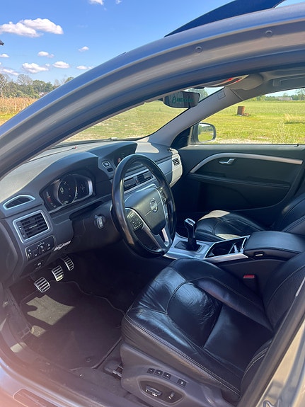 Volvo V70 5 of 9