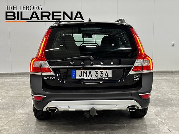 Volvo XC70 7 of 26