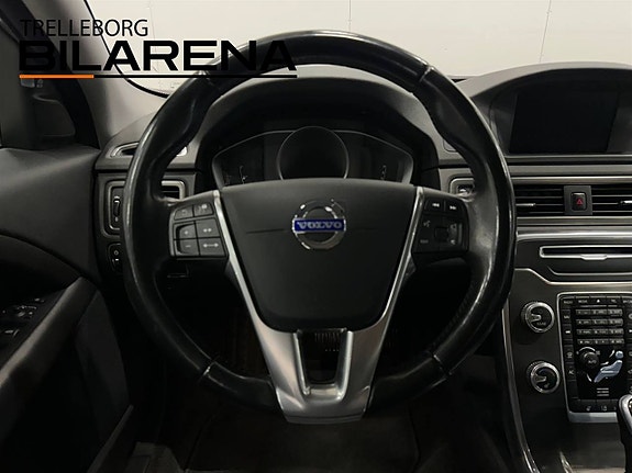 Volvo XC70 15 of 26