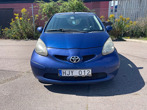 Toyota Aygo 3 of 5