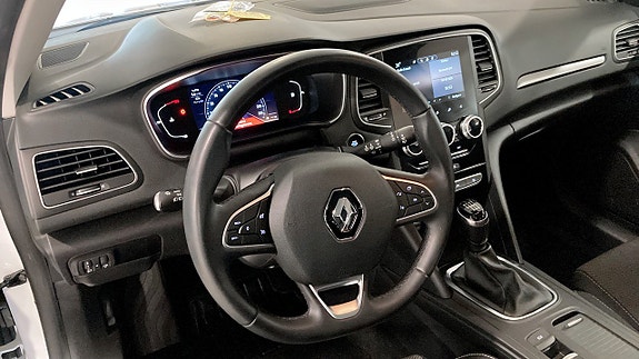 Renault Megane 5 of 9